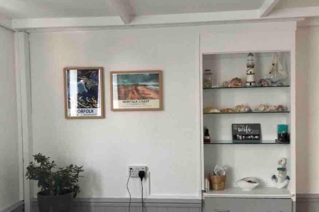 Dog Friendly Cottage 2 Mins To Beach With Hot Tub And Zappi Ev Lessingham Bagian luar foto