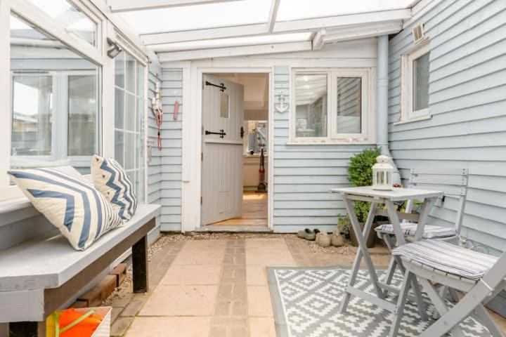 Dog Friendly Cottage 2 Mins To Beach With Hot Tub And Zappi Ev Lessingham Bagian luar foto