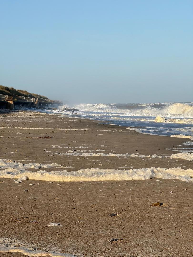 Dog Friendly Cottage 2 Mins To Beach With Hot Tub And Zappi Ev Lessingham Bagian luar foto